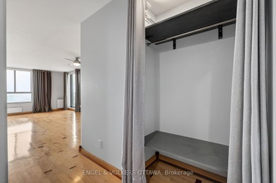 475 Laurier Avenue W • #1007 • Ottawa, ON photo 5