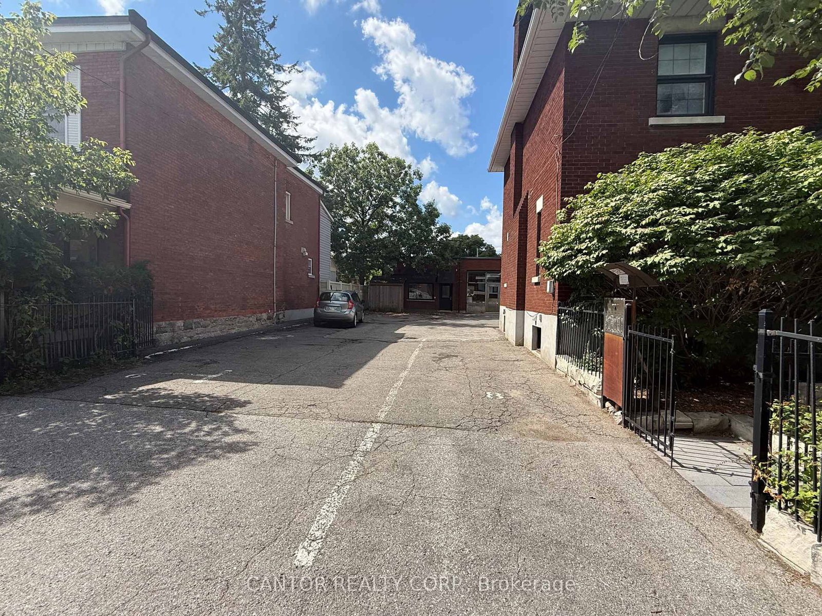 430 Parkdale Avenue • Ottawa, ON photo 39