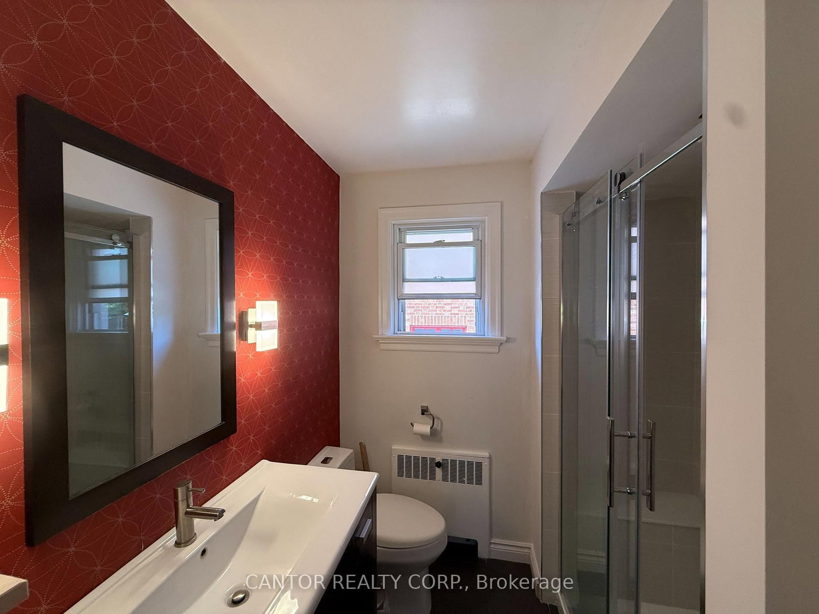 430 Parkdale Avenue • Ottawa, ON photo 8