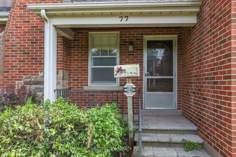 77 Main Street E