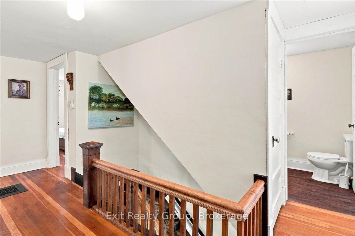 28 Lorne Avenue • Quinte West, ON photo 20