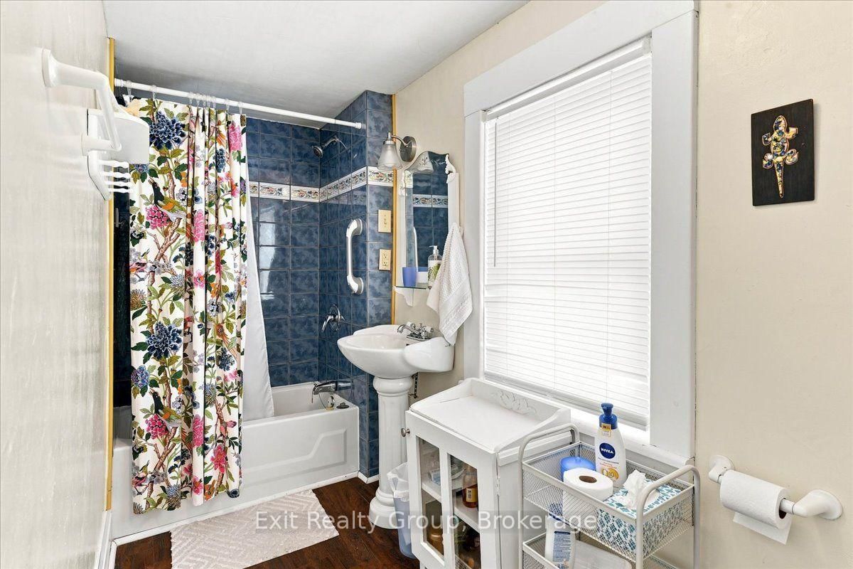 28 Lorne Avenue • Quinte West, ON photo 21
