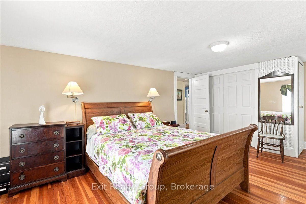 28 Lorne Avenue • Quinte West, ON photo 23