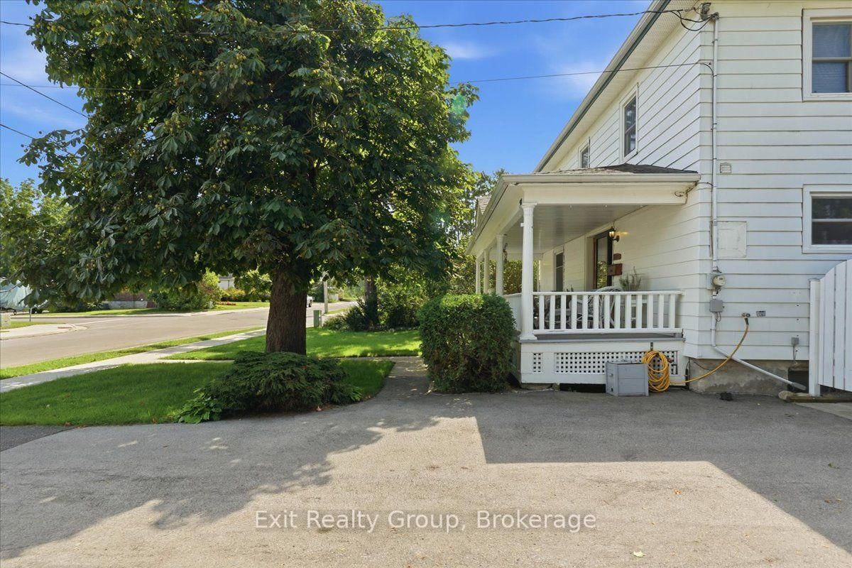 28 Lorne Avenue • Quinte West, ON photo 37