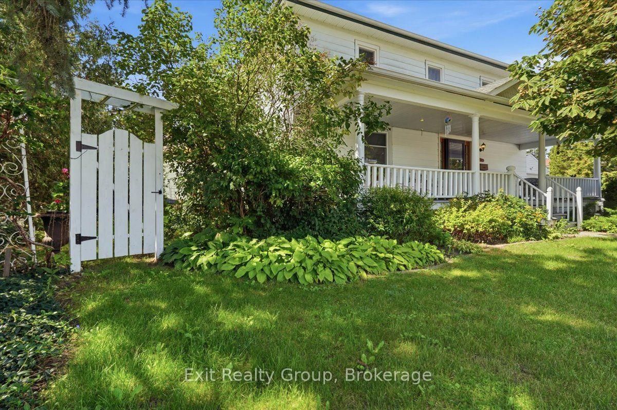 28 Lorne Avenue • Quinte West, ON photo 39