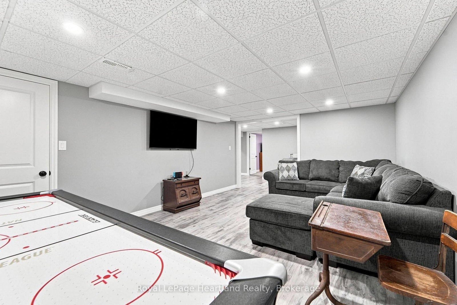 3042 Albert Street • Howick, ON photo 29