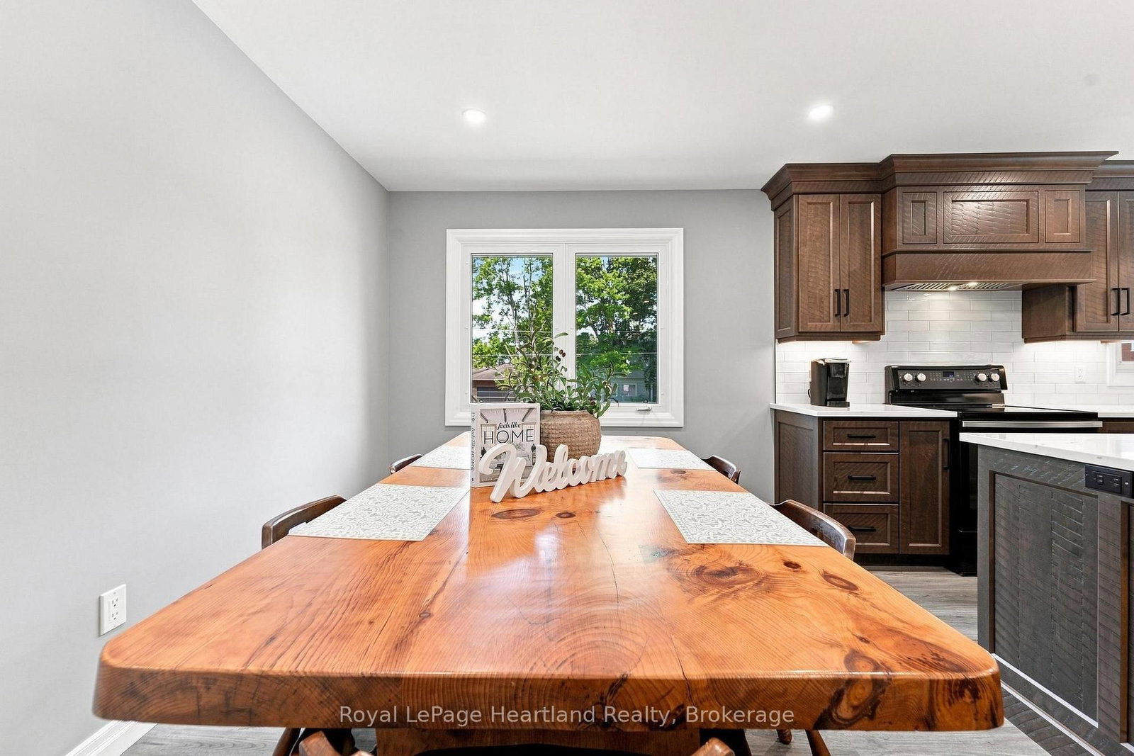 3042 Albert Street • Howick, ON photo 9