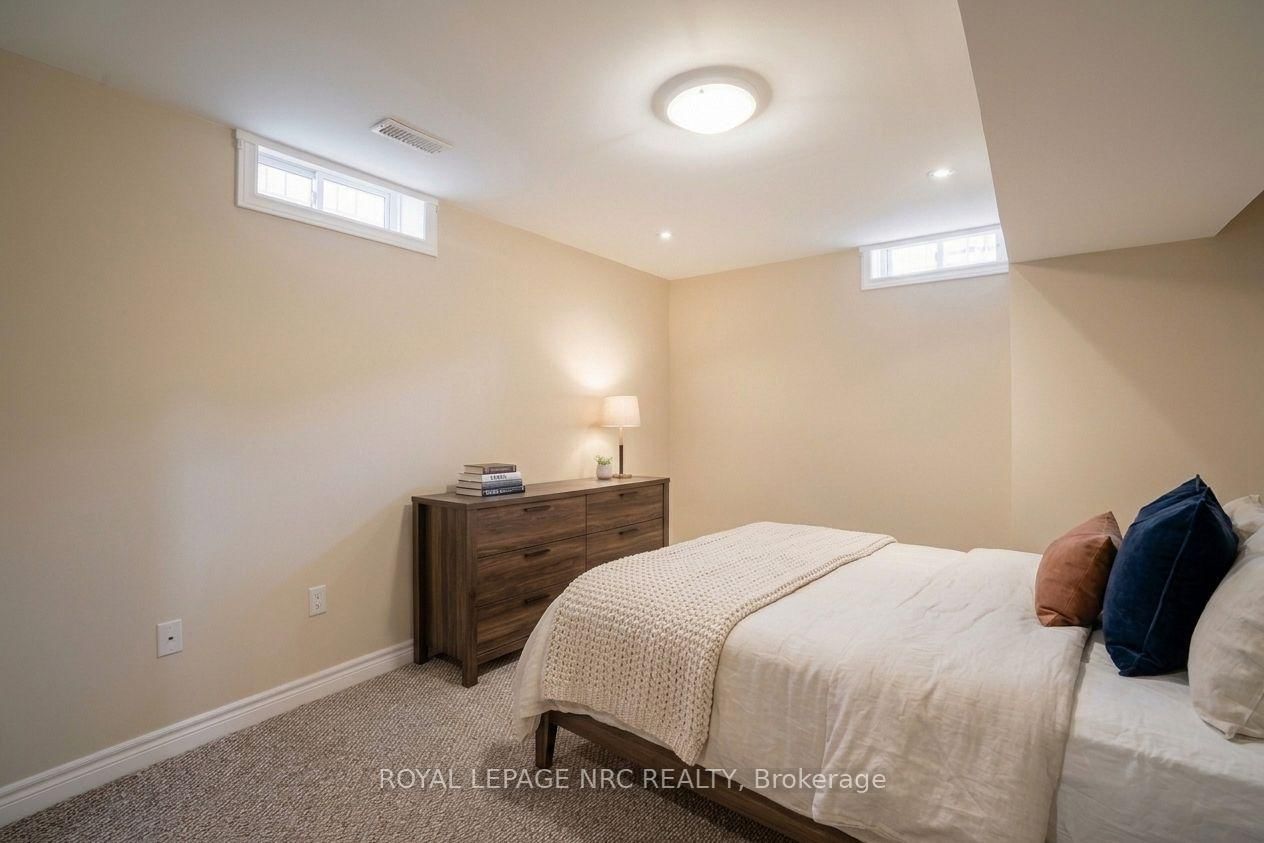 180 Drapers Street • Welland, ON photo 27