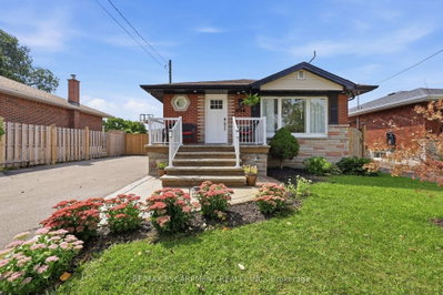 894 Brucedale Avenue E • Hamilton, ON photo 2