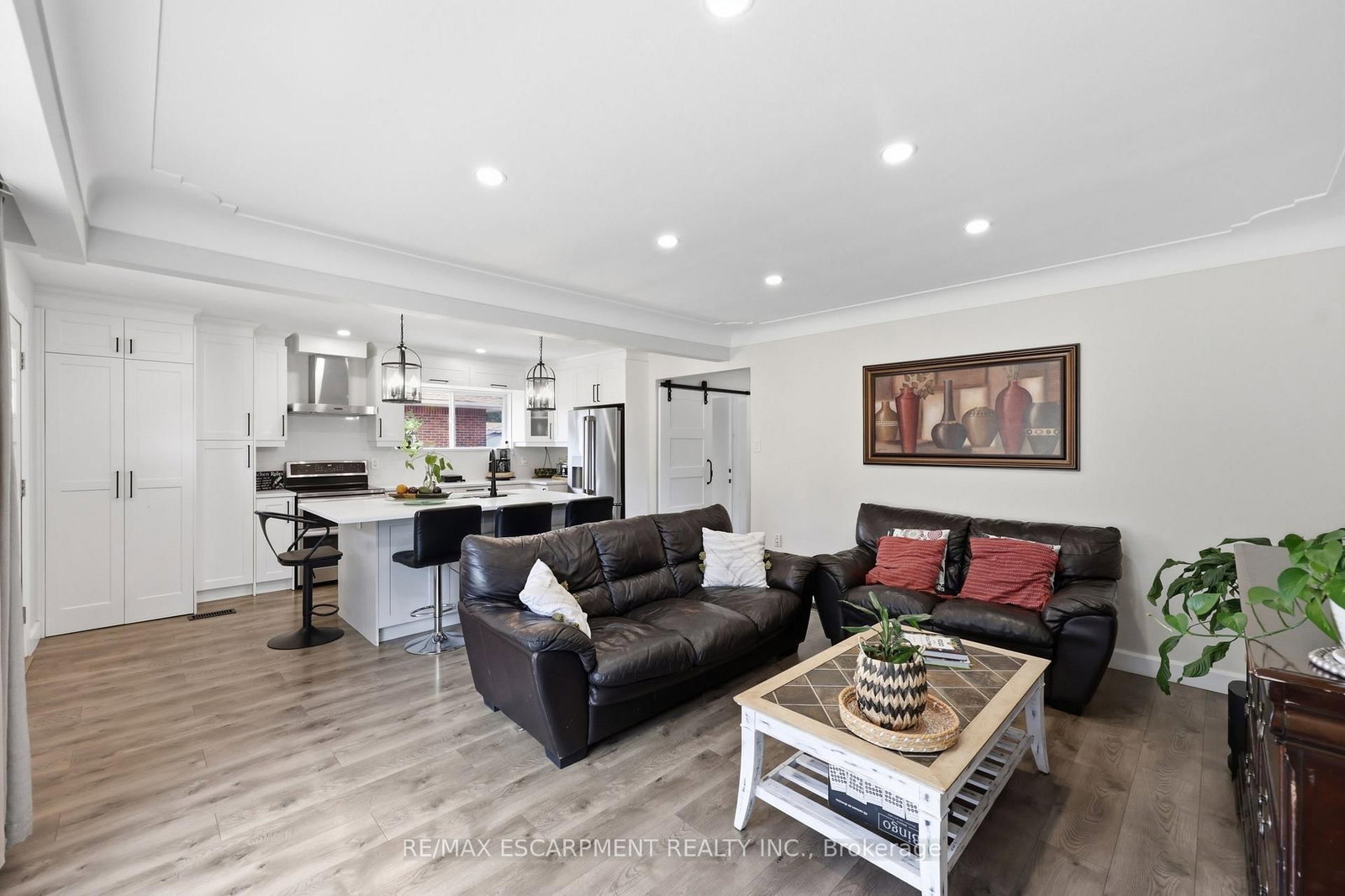 894 Brucedale Avenue E • Hamilton, ON photo 5