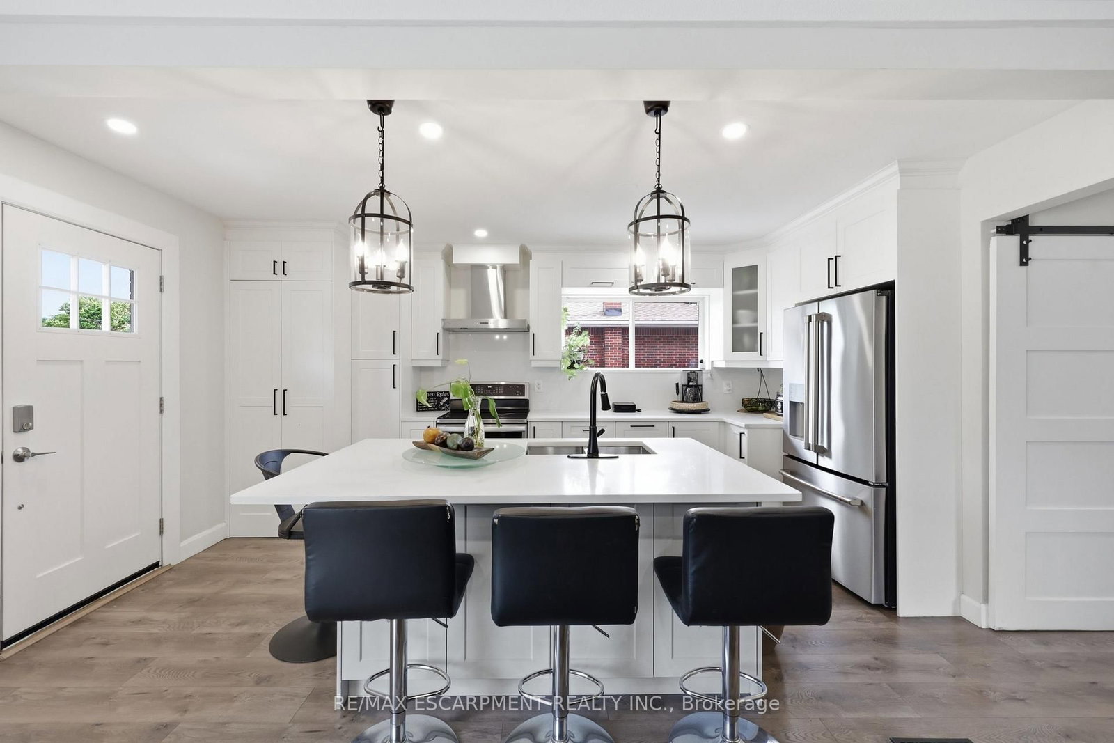 894 Brucedale Avenue E • Hamilton, ON photo 9