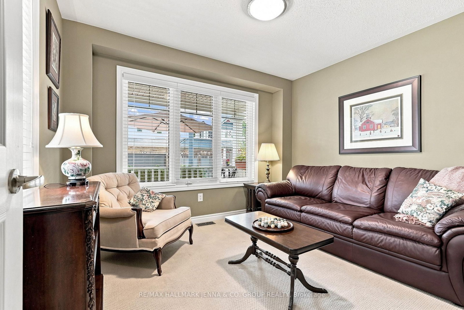 2636 Fallingwater Circle • Ottawa, ON photo 5