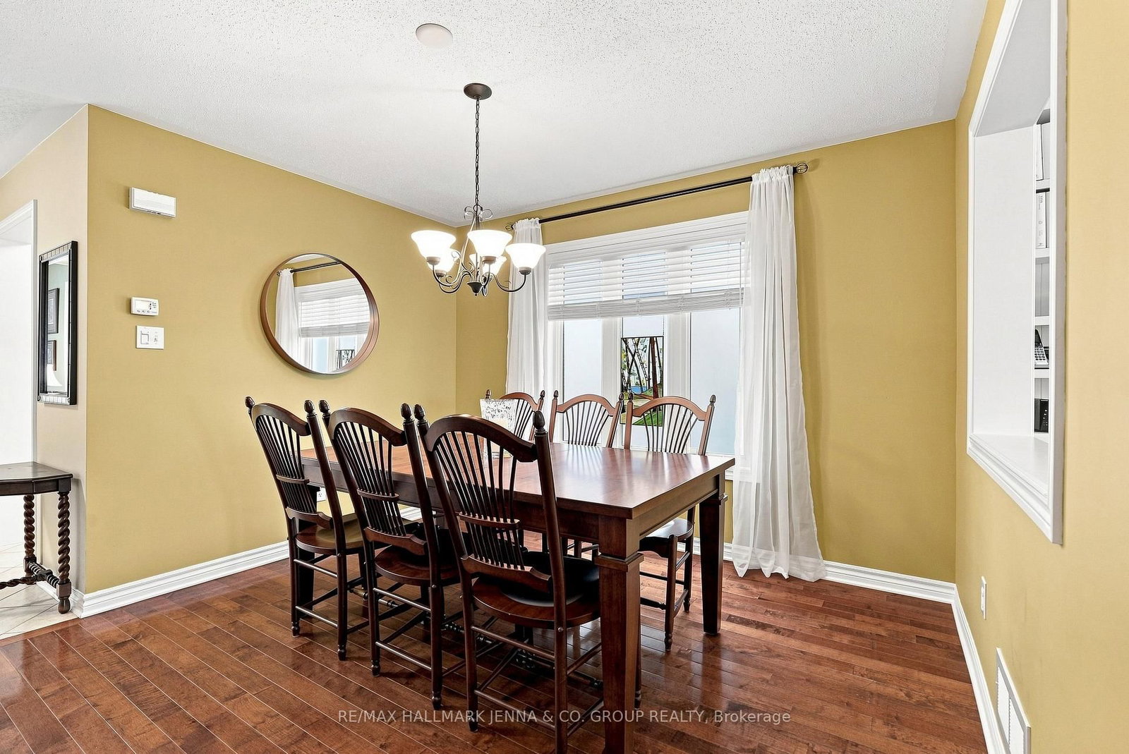 2636 Fallingwater Circle • Ottawa, ON photo 8
