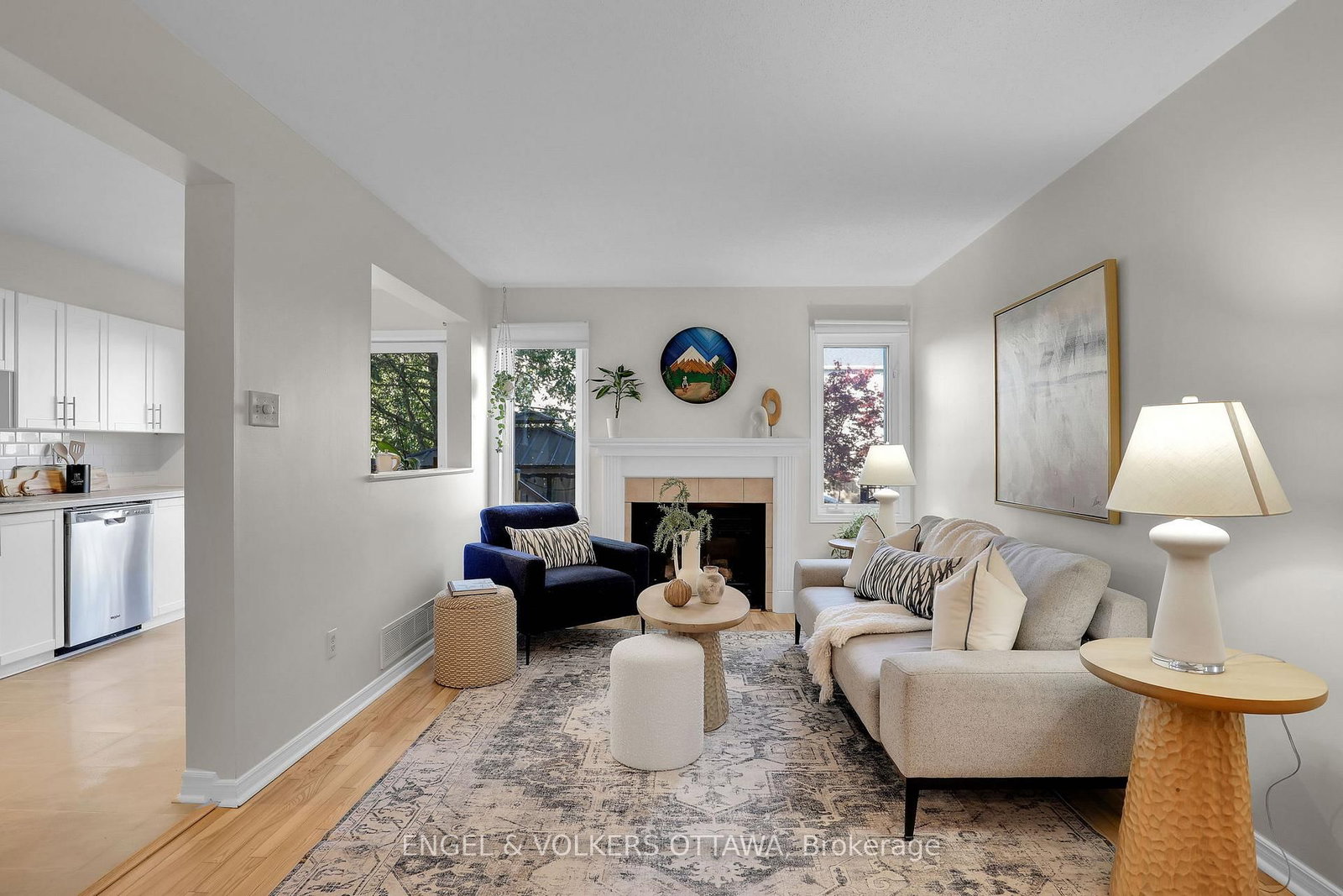 1632 Varennes Boulevard • Ottawa, ON photo 6