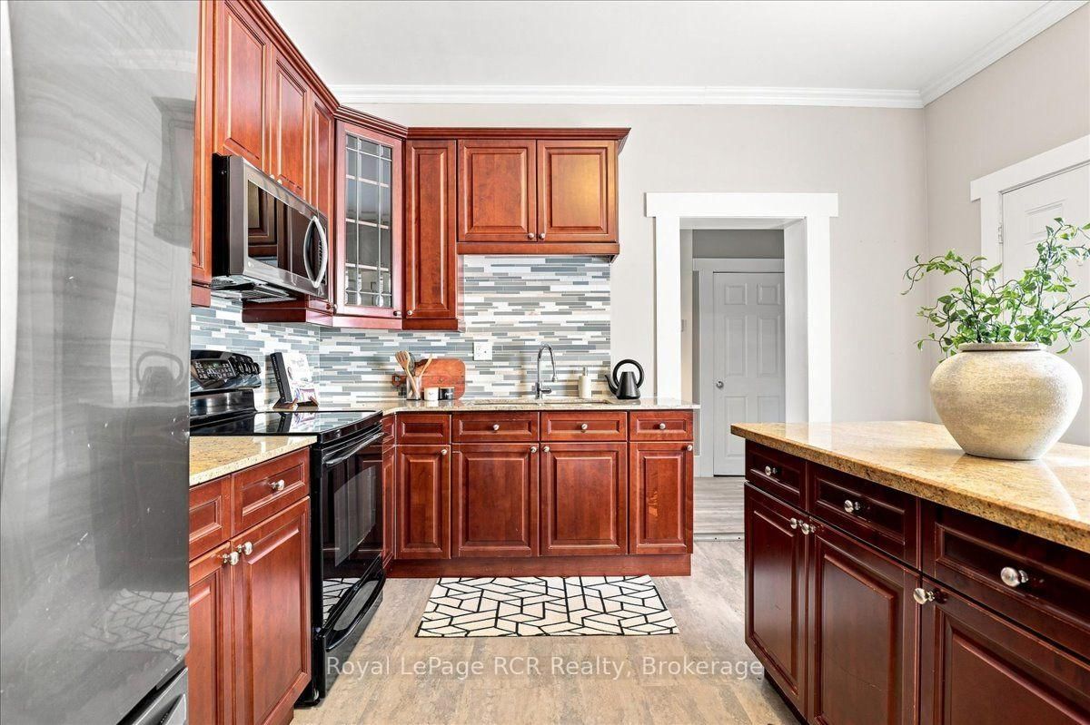 416 Water Street • West Grey, ON photo 19
