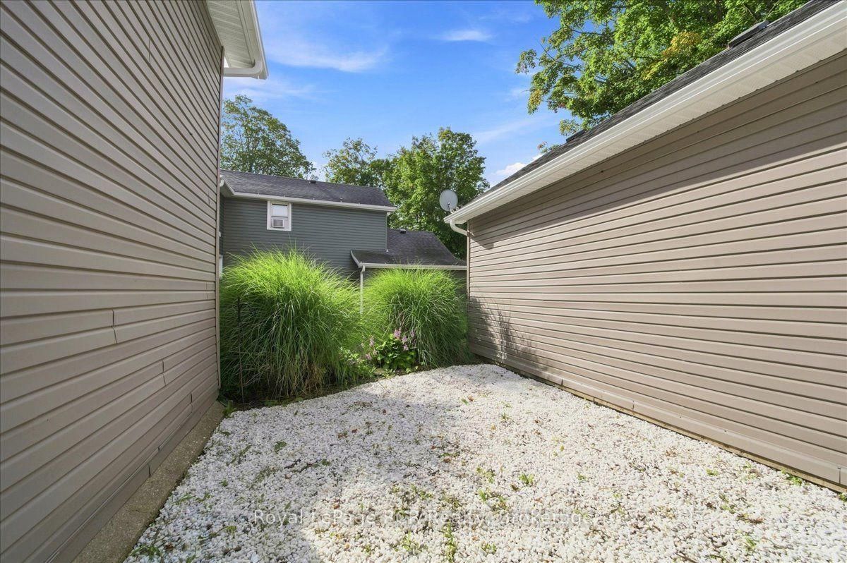 416 Water Street • West Grey, ON photo 40