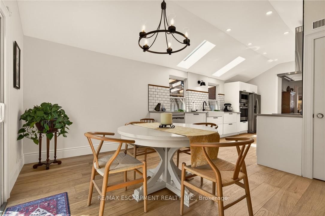 32 Magill Street • Hamilton, ON photo 21