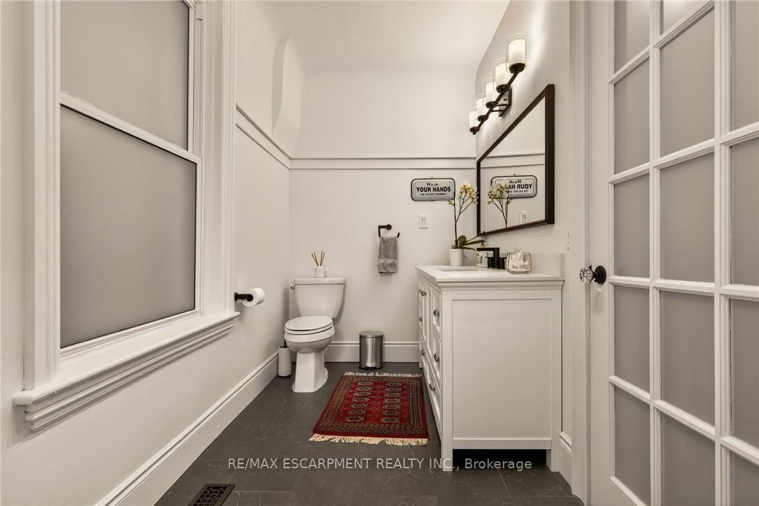 32 Magill Street • Hamilton, ON photo 23