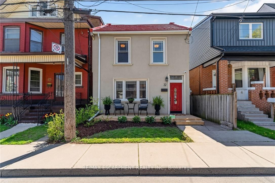 32 Magill Street • Hamilton, ON photo 3