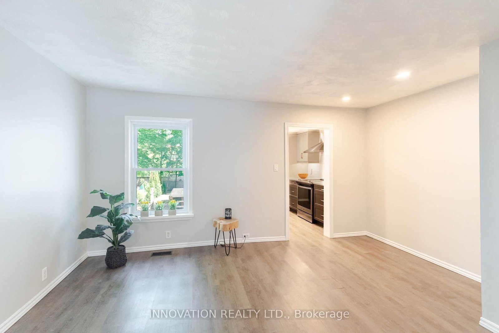 106 James Street E • Brockville, ON photo 14