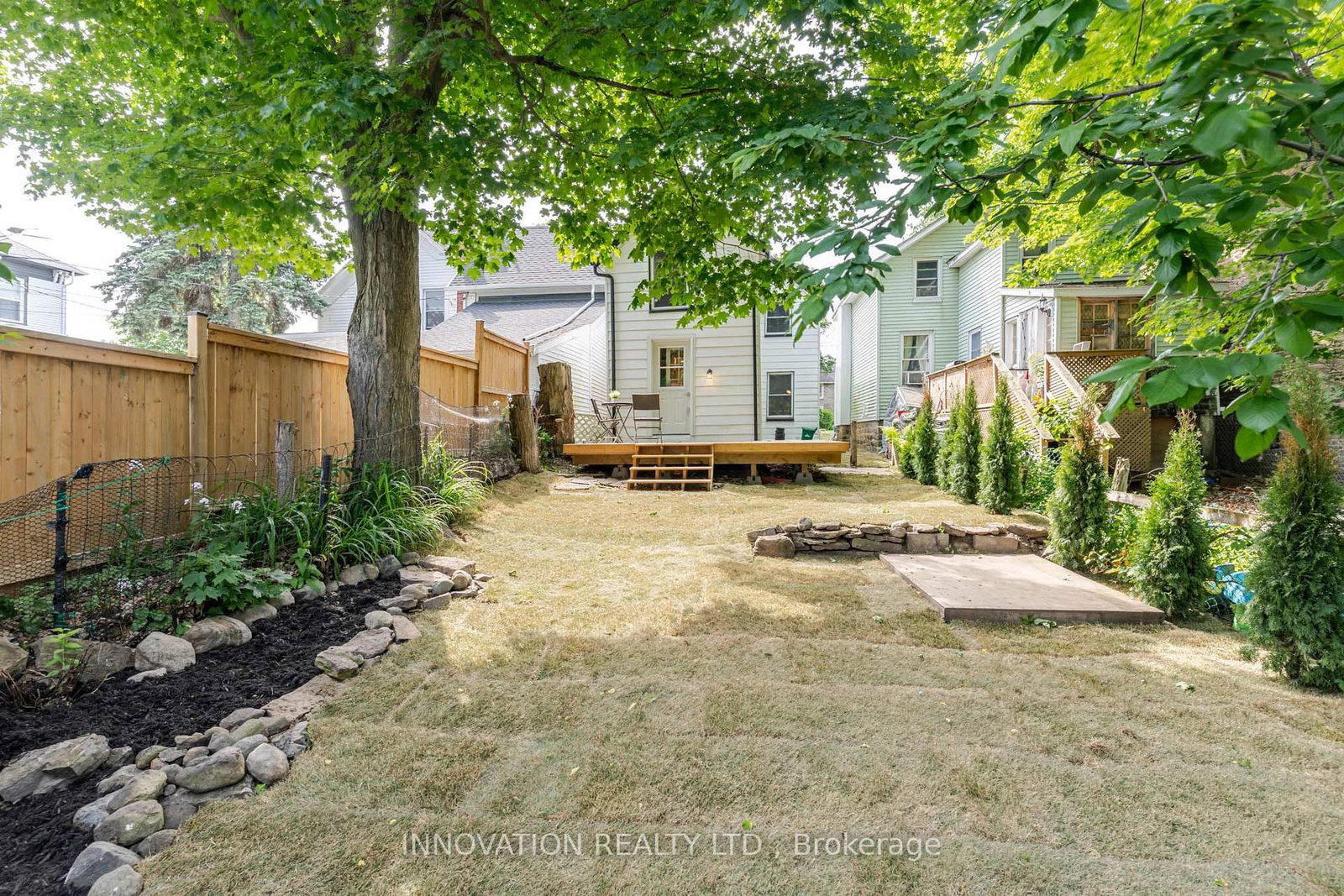 106 James Street E • Brockville, ON photo 5