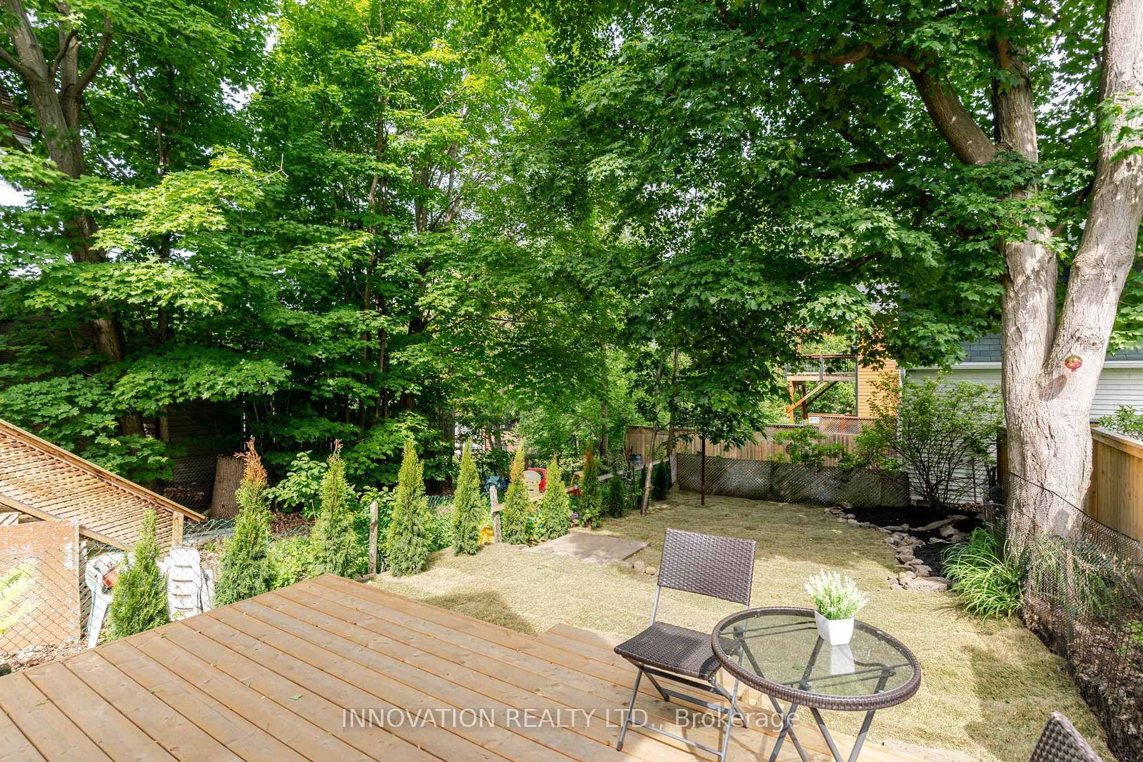 106 James Street E • Brockville, ON photo 8