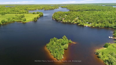 0 Island • McKellar, ON photo 4