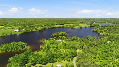 0 Island • McKellar, ON photo 9