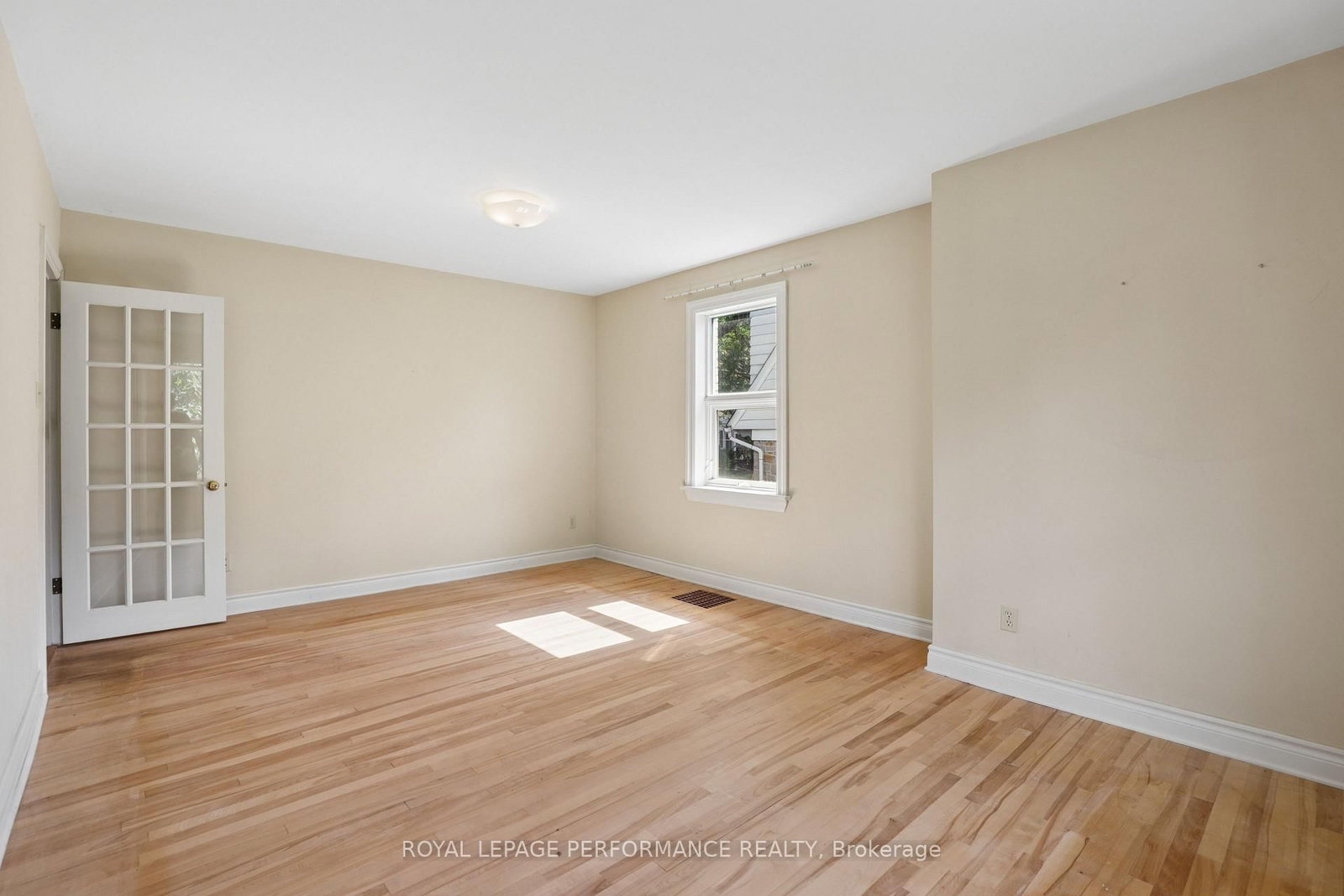 85 Noel Street • Ottawa, ON photo 13