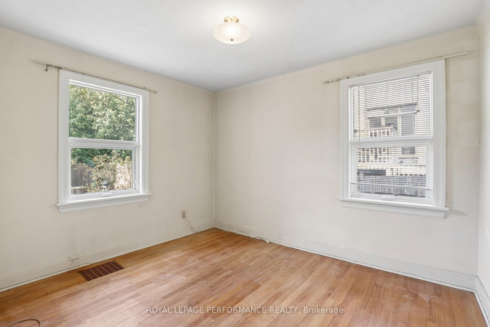 85 Noel Street • Ottawa, ON photo 15