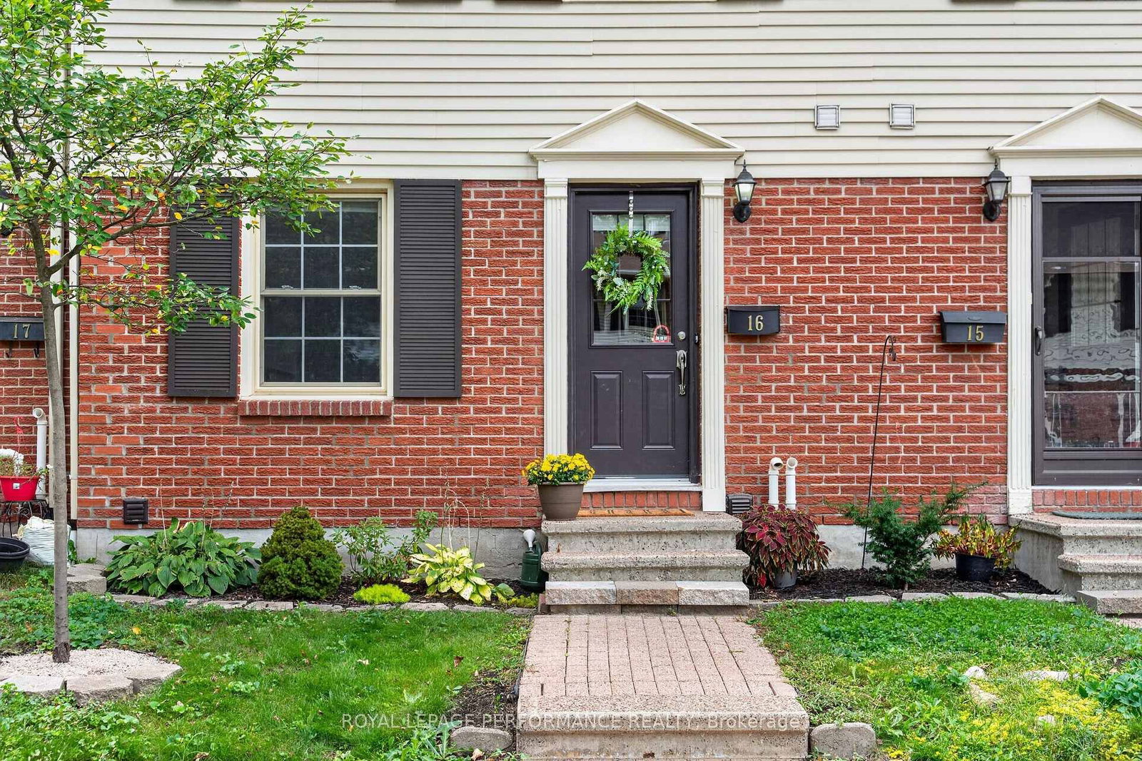 1160 Shillington Avenue • #16 • Ottawa, ON photo 2