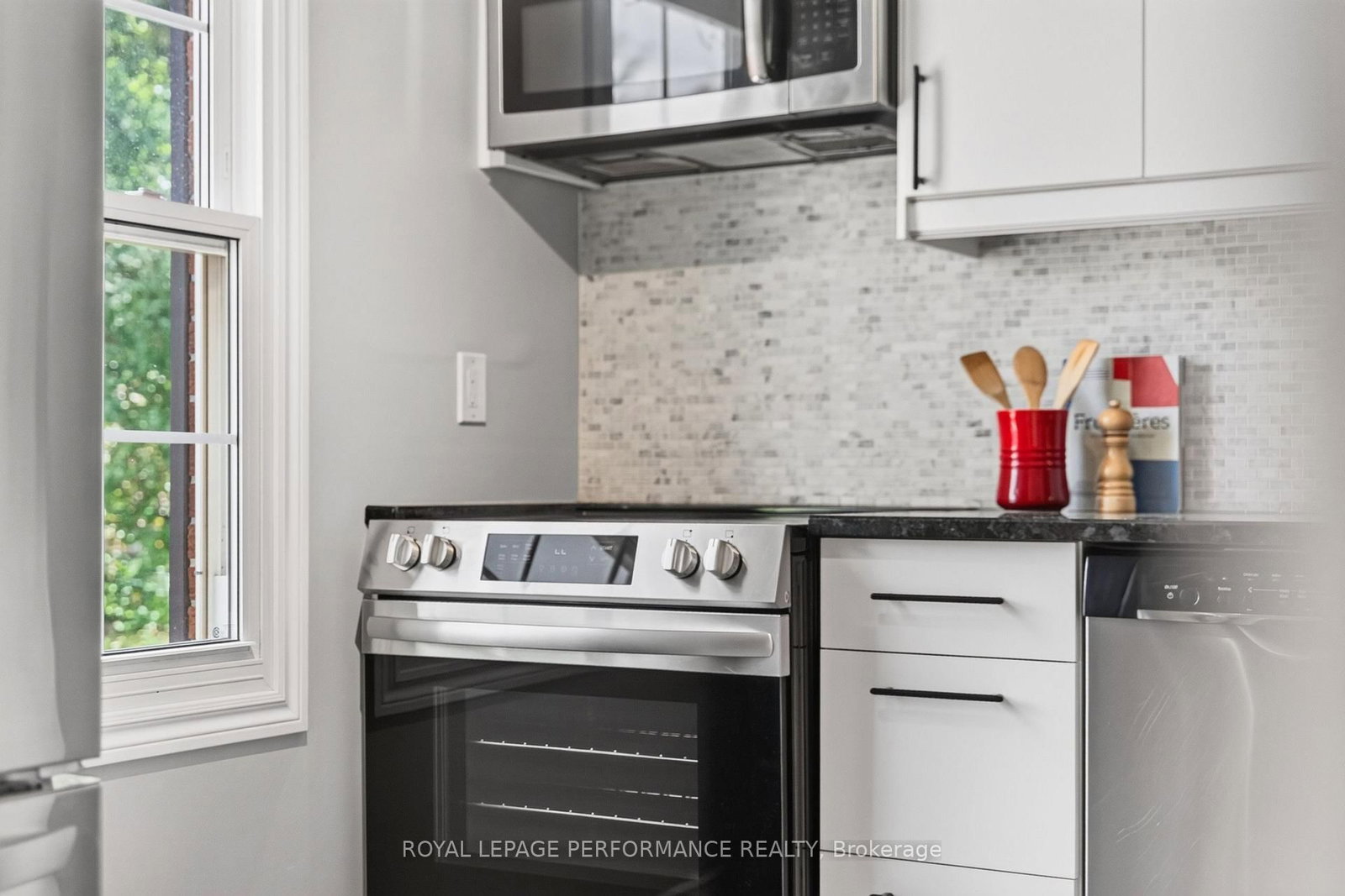 1160 Shillington Avenue • #16 • Ottawa, ON photo 7
