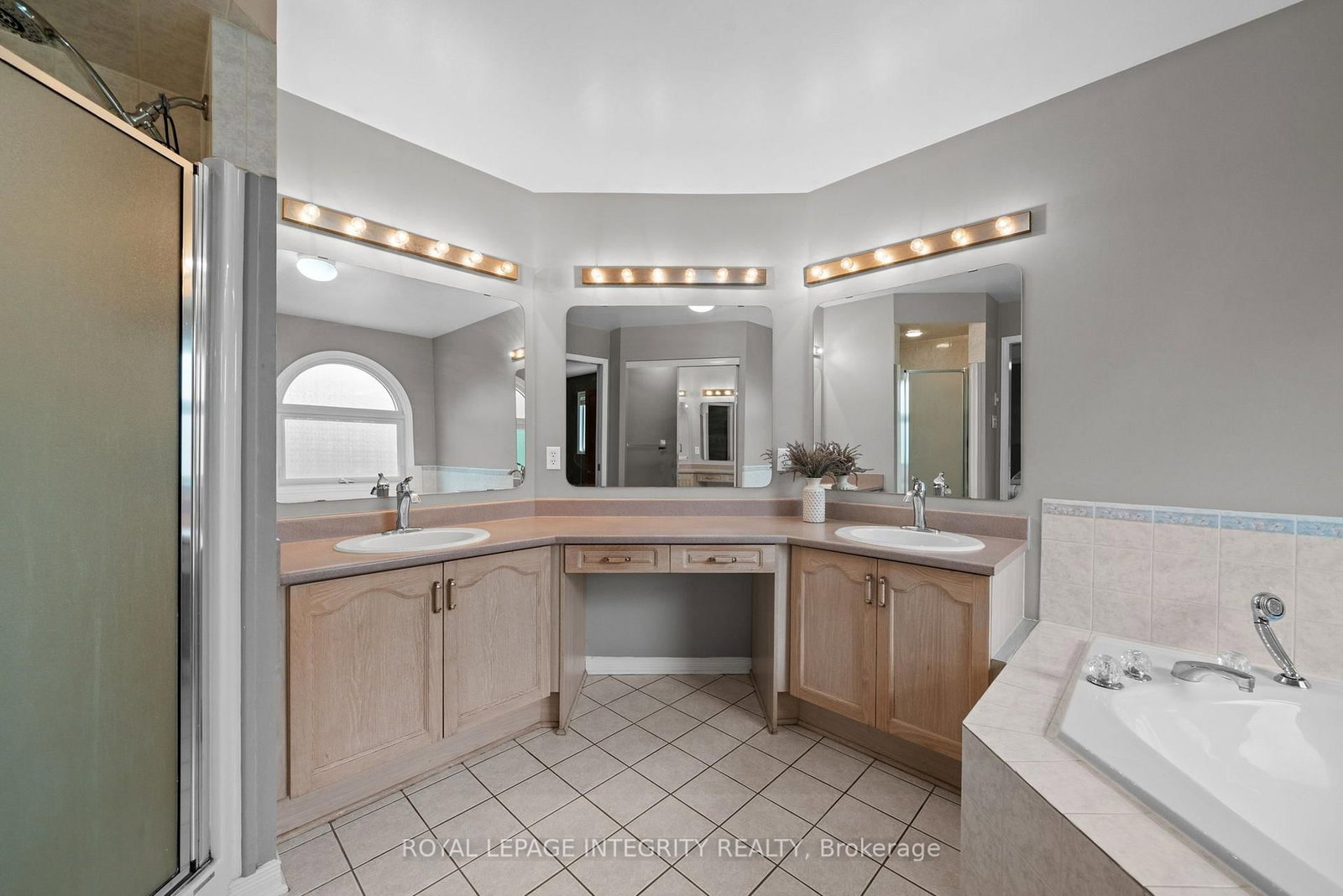 3 Nakota Way • Ottawa, ON photo 22