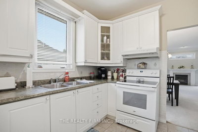 44 Edgevalley Road • #10 • London East, ON photo 9