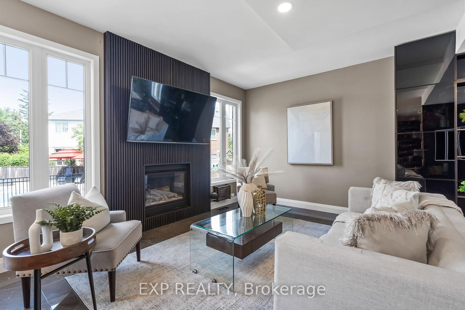 28 Ohara Lane • Hamilton, ON photo 12
