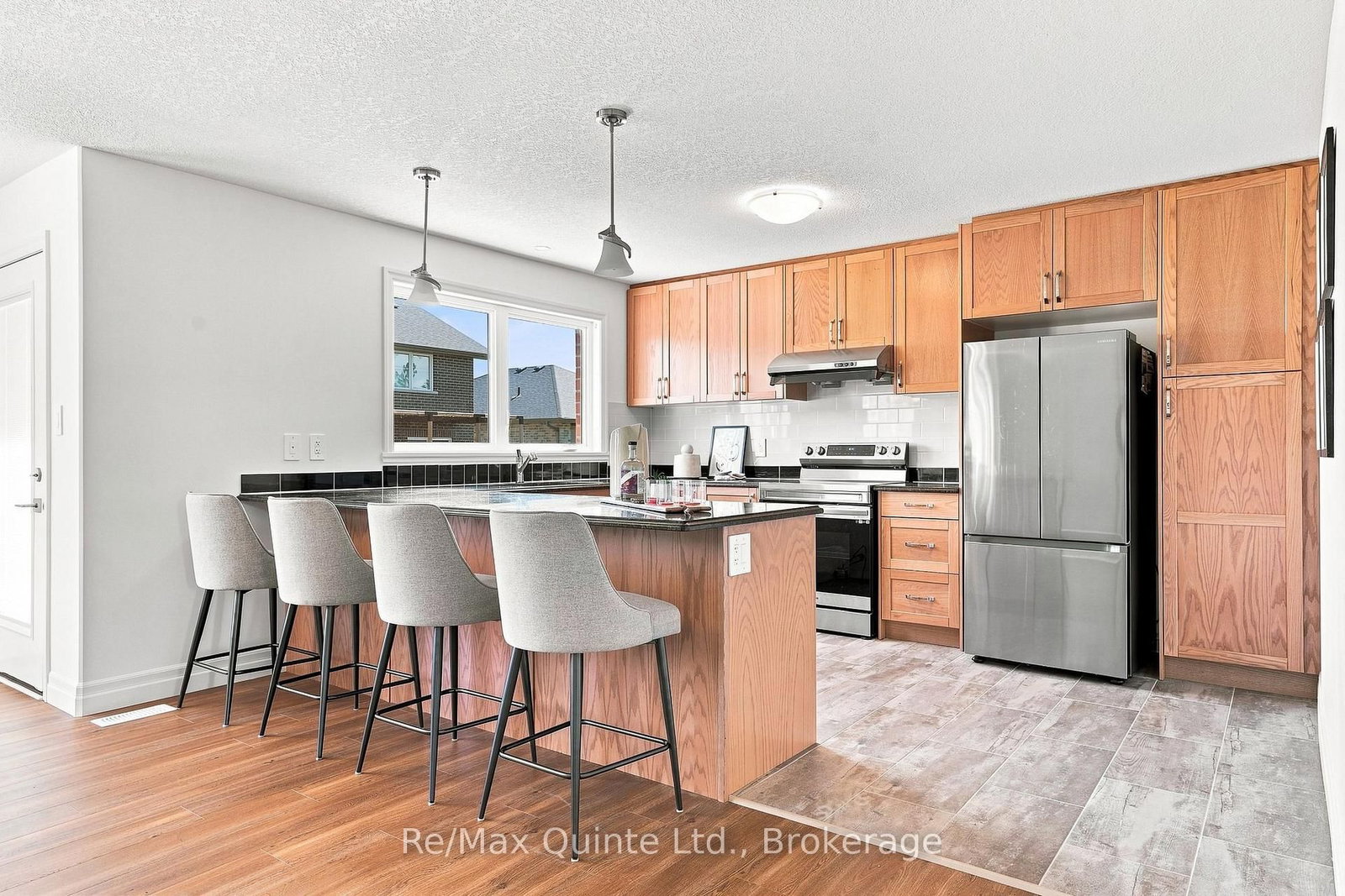 54 Lanark Drive • Belleville, ON photo 12