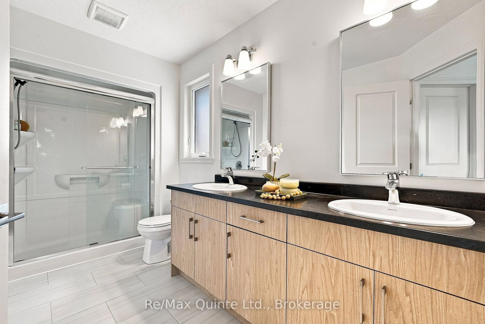 54 Lanark Drive • Belleville, ON photo 20