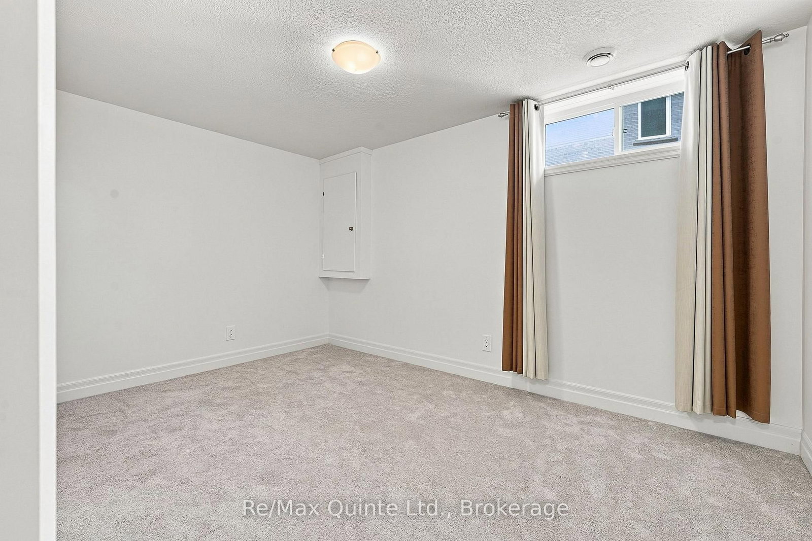 54 Lanark Drive • Belleville, ON photo 29