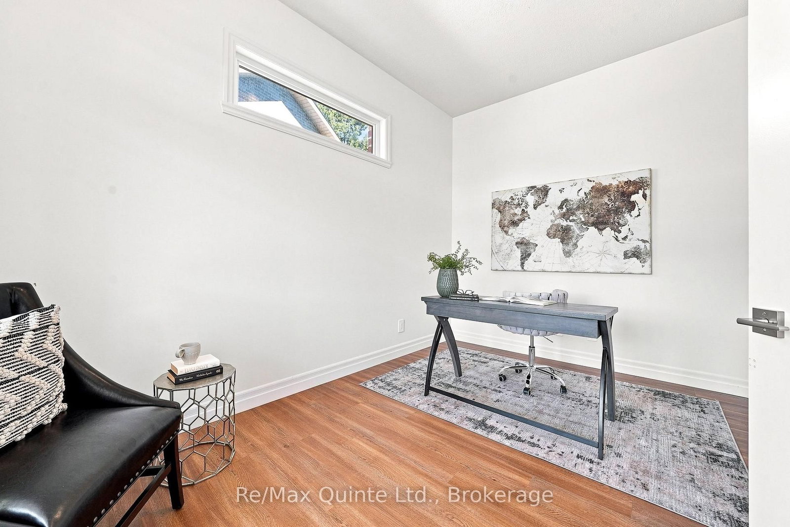54 Lanark Drive • Belleville, ON photo 5