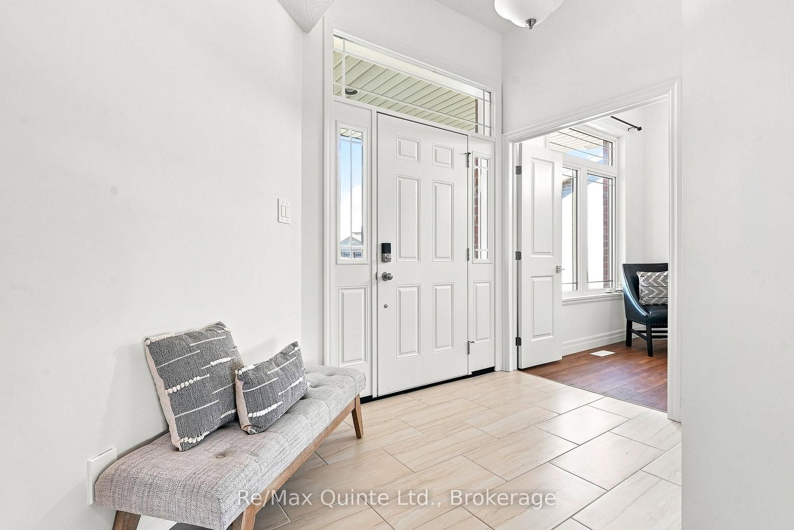 54 Lanark Drive • Belleville, ON photo 6