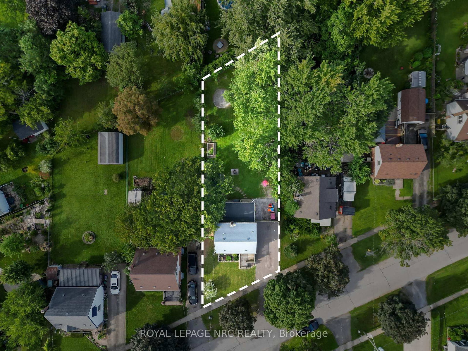 7 Vivian Avenue • St. Catharines, ON photo 40