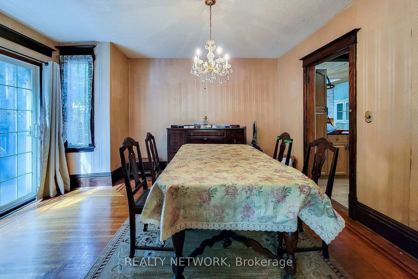 12 Leinster Avenue S • Hamilton, ON photo 12