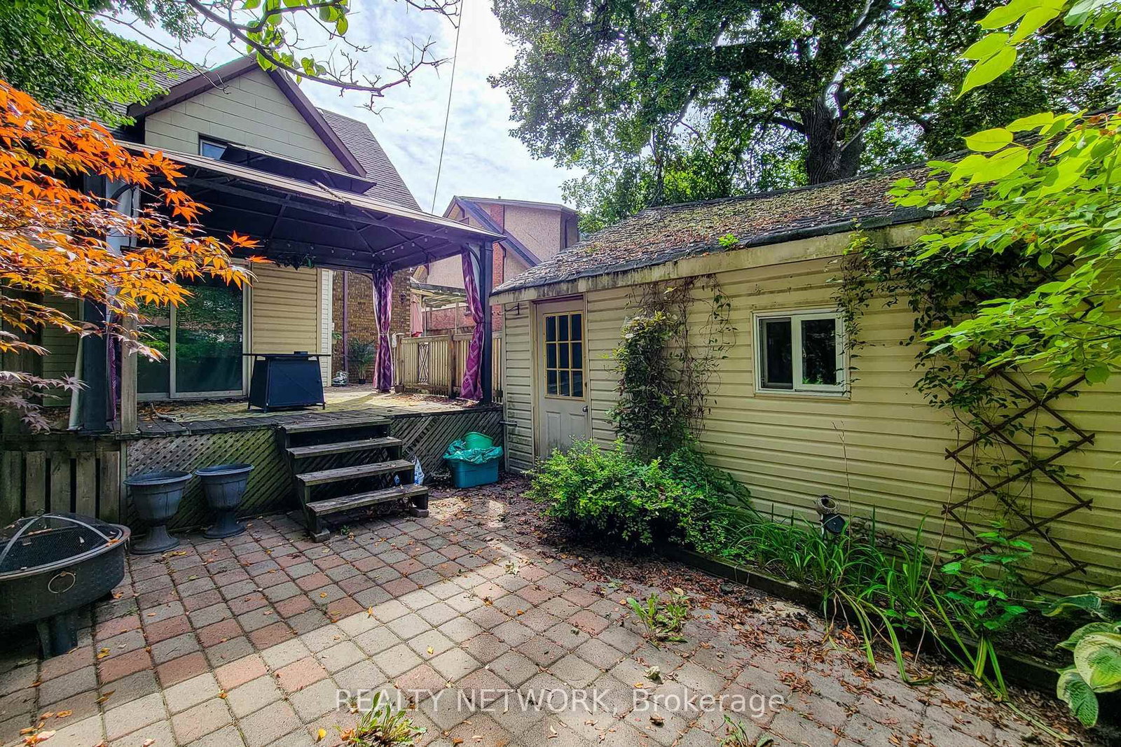 12 Leinster Avenue S • Hamilton, ON photo 39