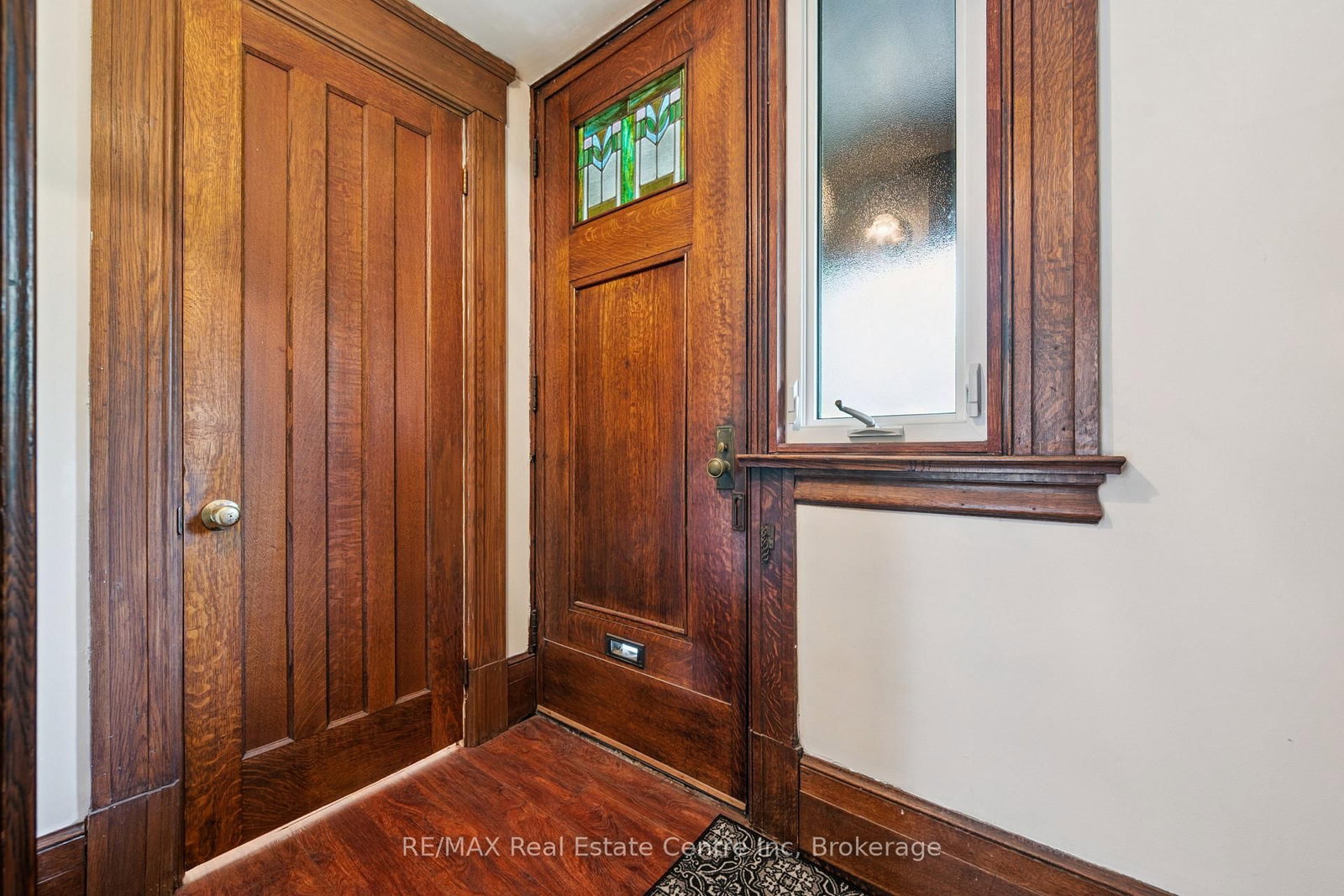 41 Grange Street • Guelph, ON photo 8