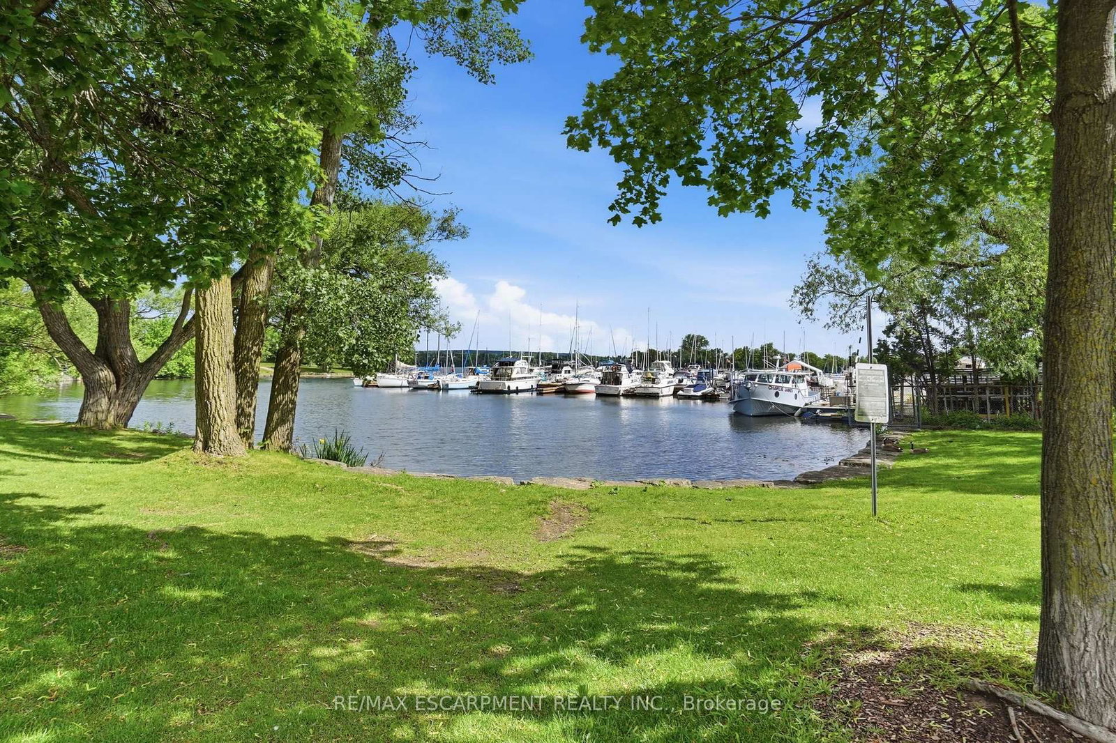 13 Picton Street W • Hamilton, ON photo 32