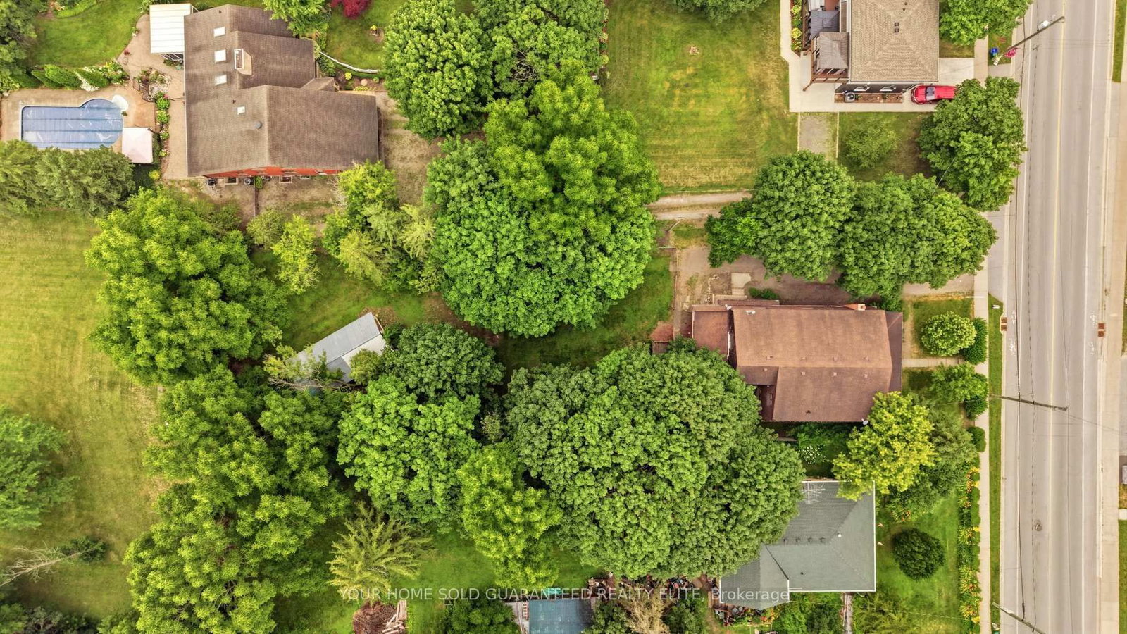 211 Canborough Street • West Lincoln, ON photo 28