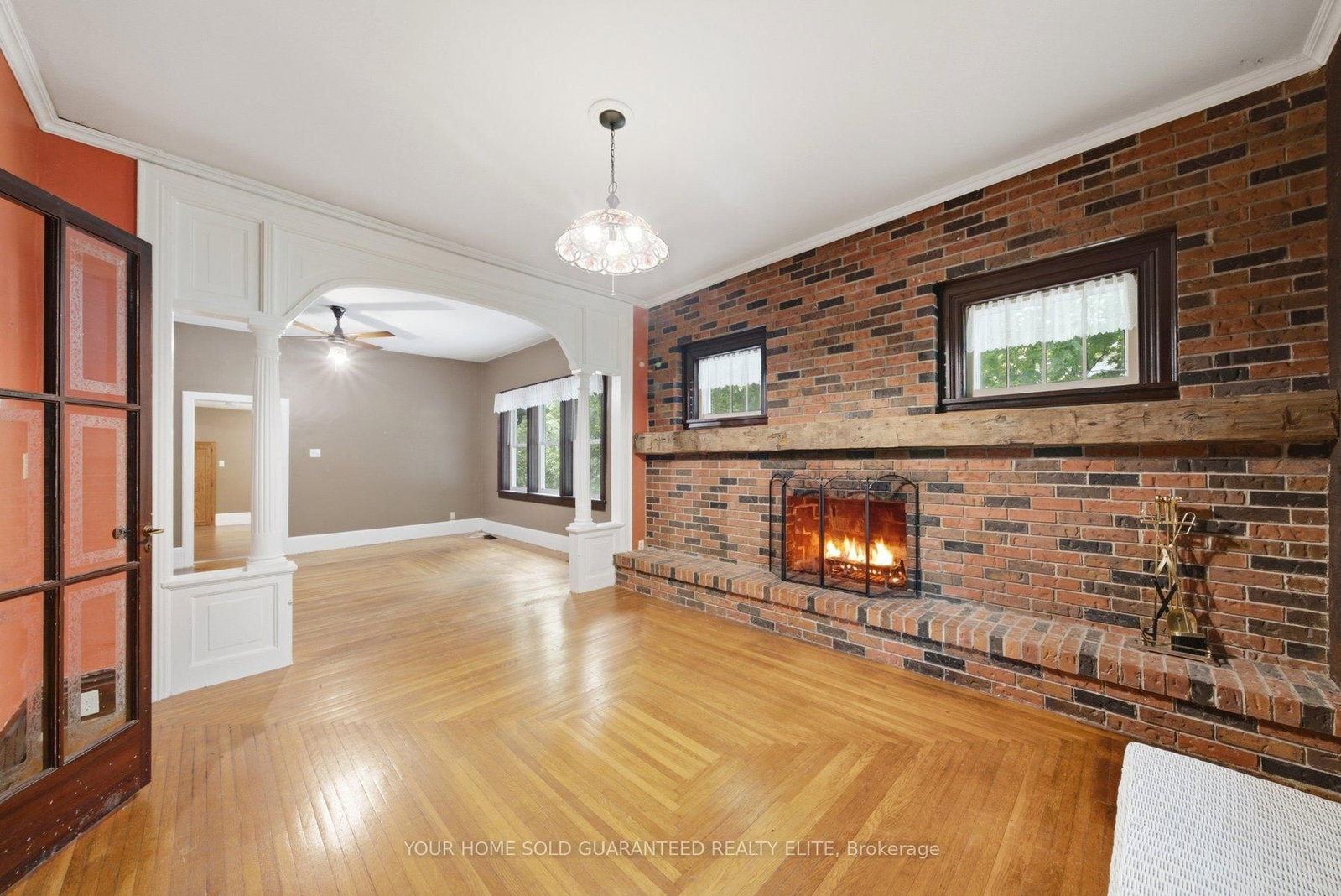 211 Canborough Street • West Lincoln, ON photo 6