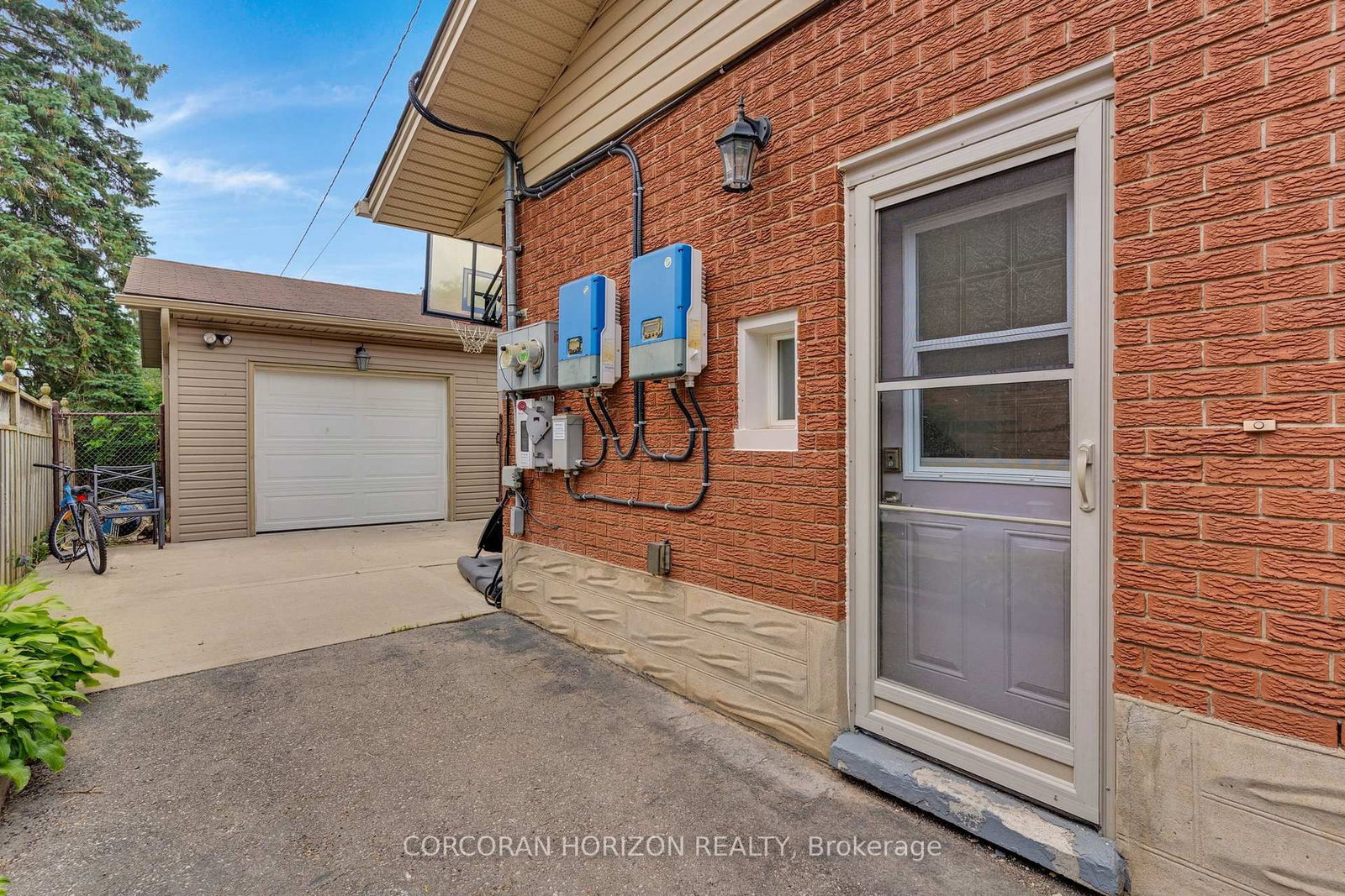 744 Birchwood Avenue • Cambridge, ON photo 32