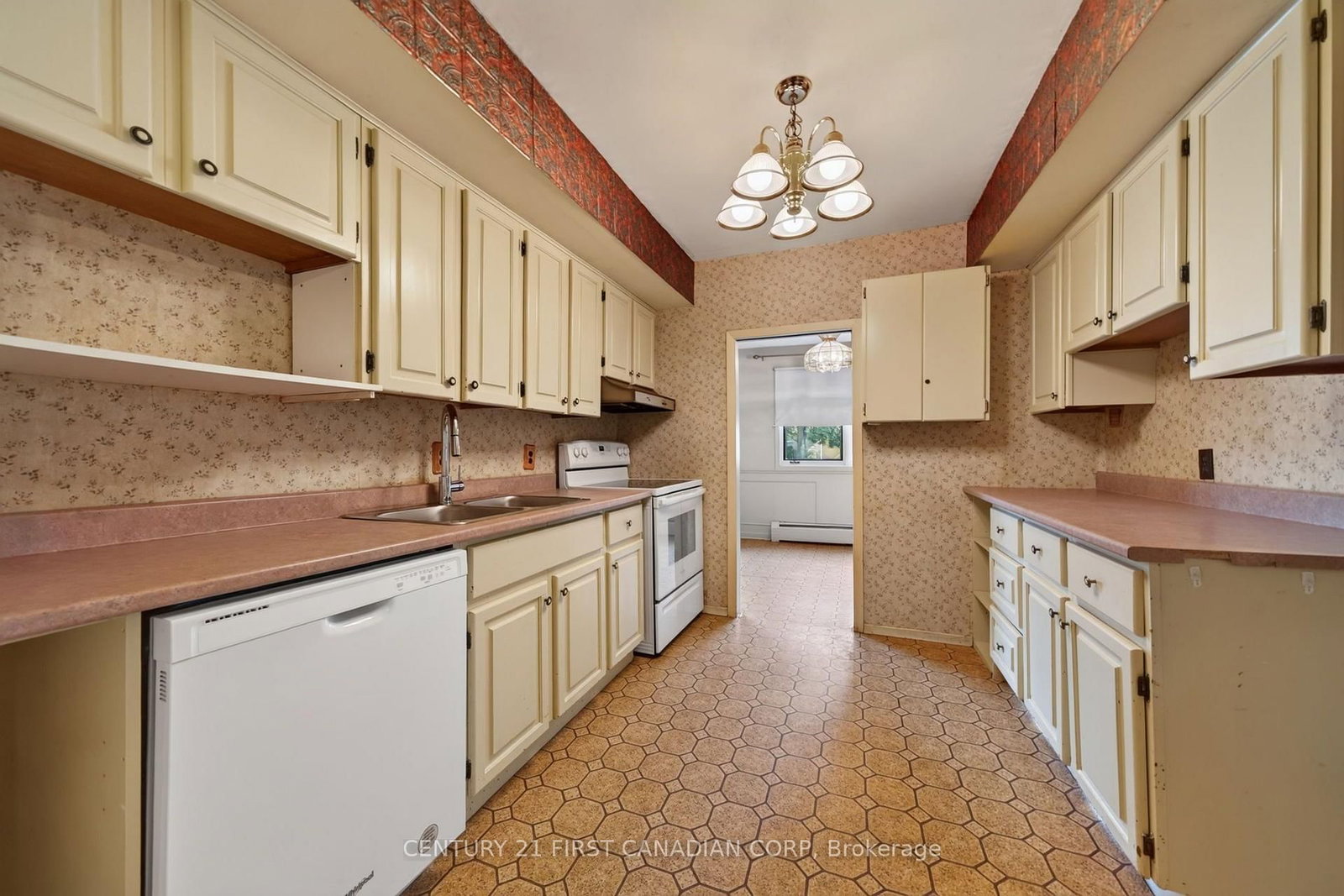 9 Park Crescent • Middlesex Centre, ON photo 11