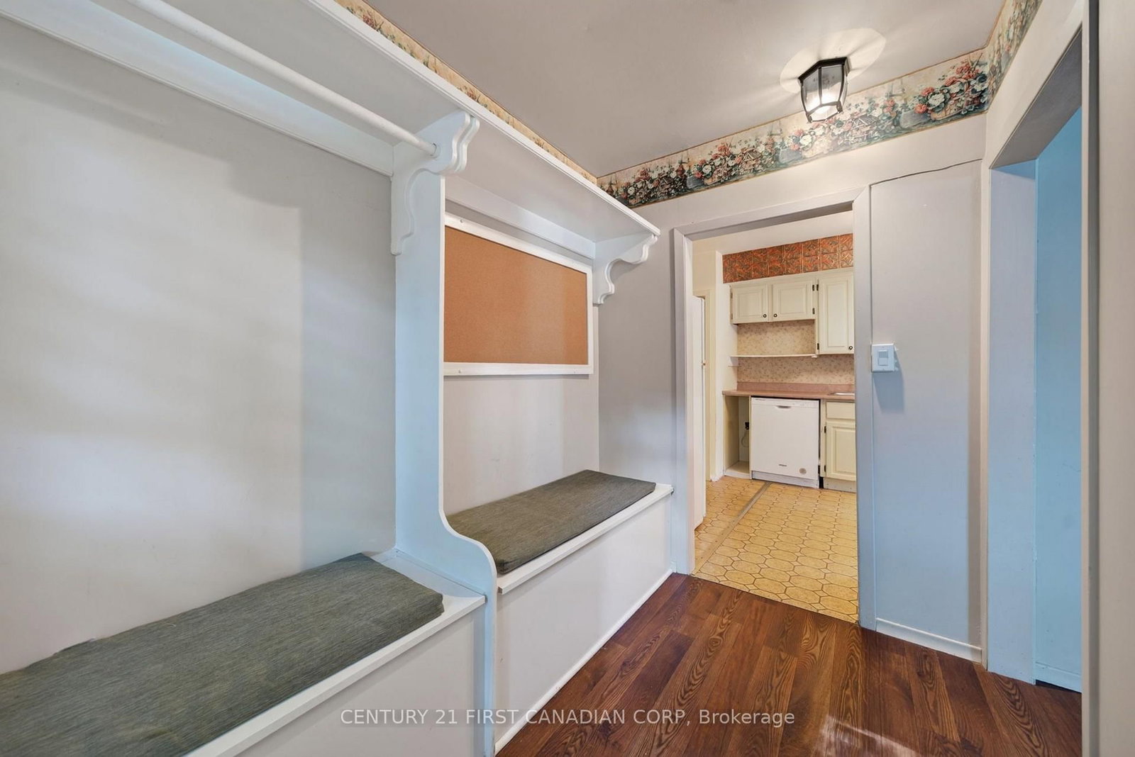 9 Park Crescent • Middlesex Centre, ON photo 13